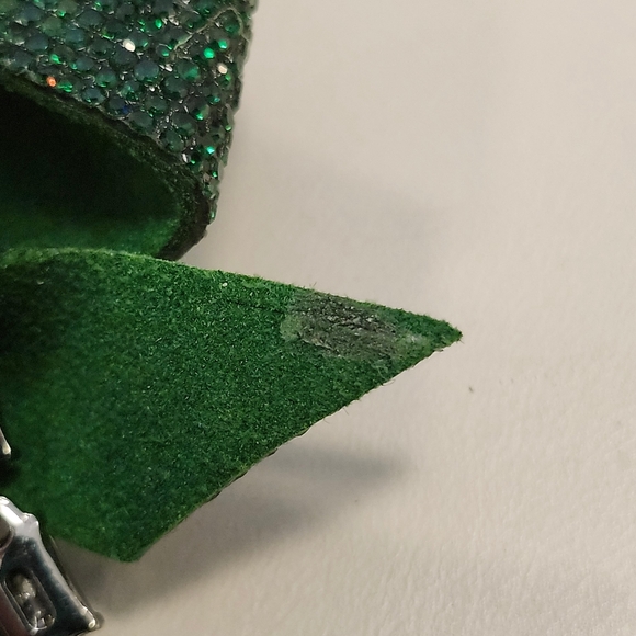 ***NWT W/Defects***Betsey Johnson Green Rhinestone Bow Fringe Statment Earrings - Picture 4 of 6